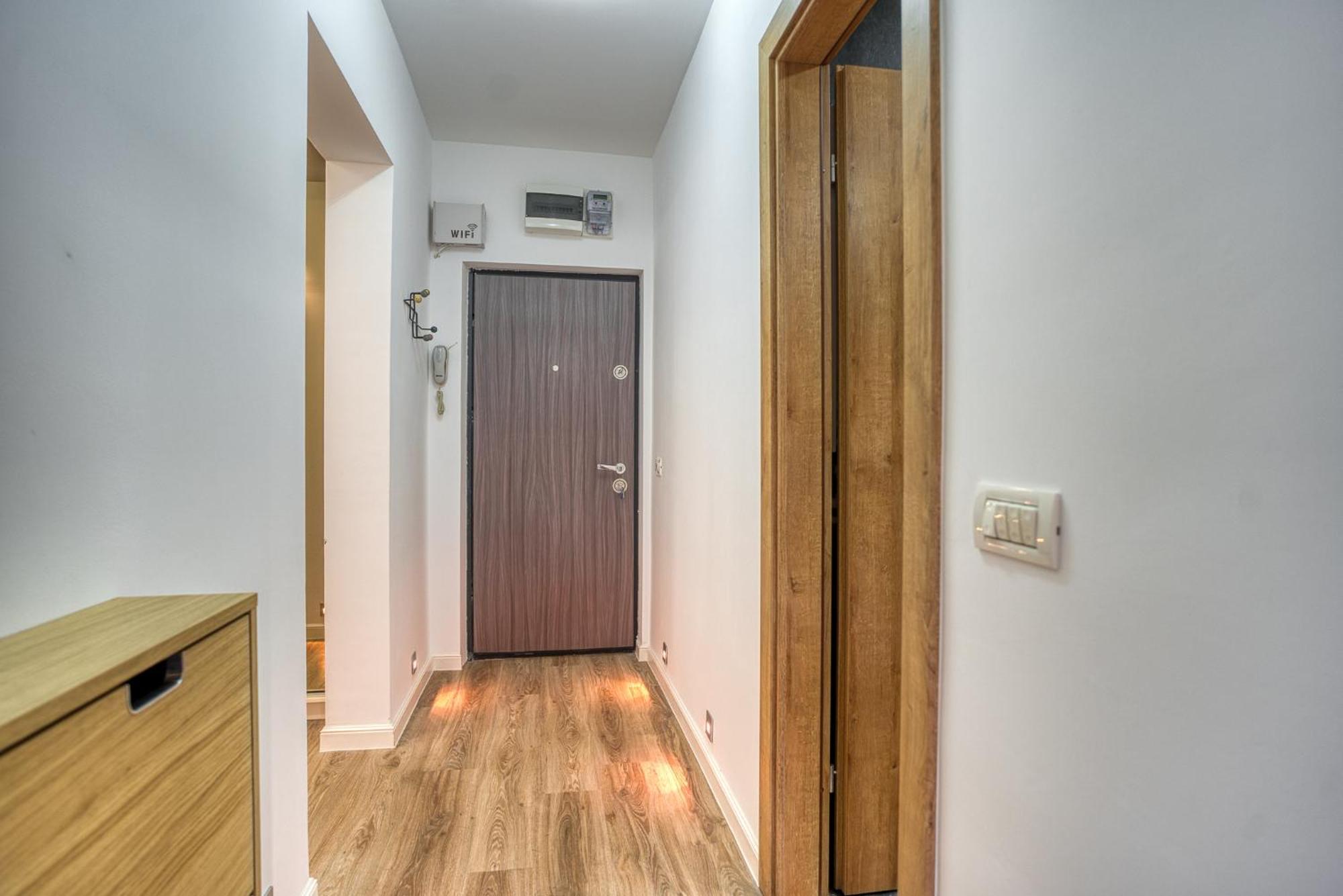 City Chic Retreat: Newly Renovated 1Br Apartment Bucharest Exterior photo